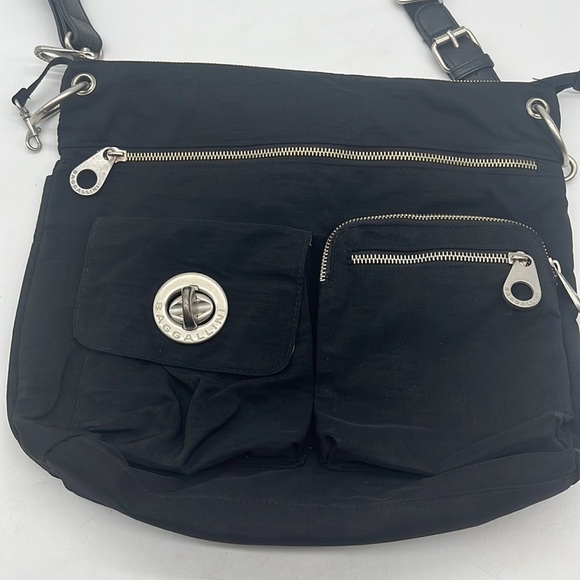 Baggallini Black Nylon Crossbody Bag with small wallet. BP1986A - Picture 2 of 13